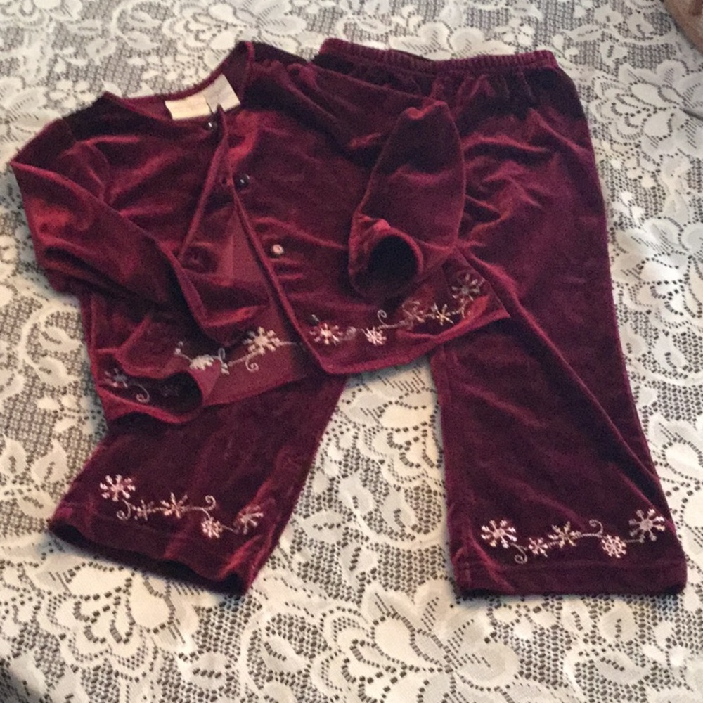 👍Girl’s Toddler 4T Holiday Set B3